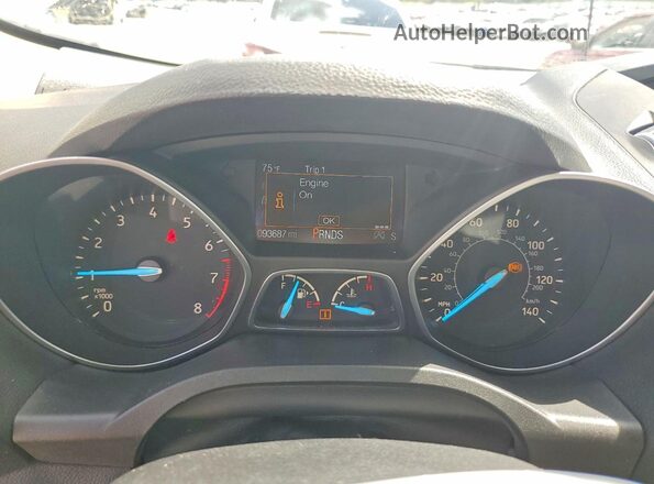 1FMCU0GD5HUA53299 2017 FORD ESCAPE Silver Widok zestawu wskaźników