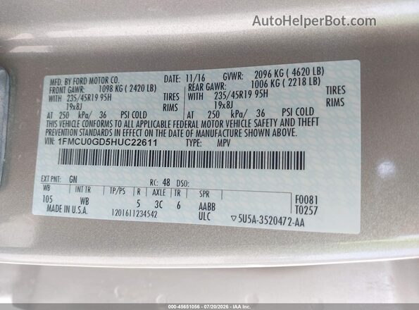 1FMCU0GD5HUC22611 2017 FORD ESCAPE Бежевый Вид подкапотного пространства