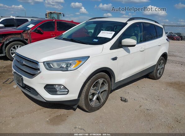 1FMCU0GD5HUD19629 2017 FORD ESCAPE White Front left