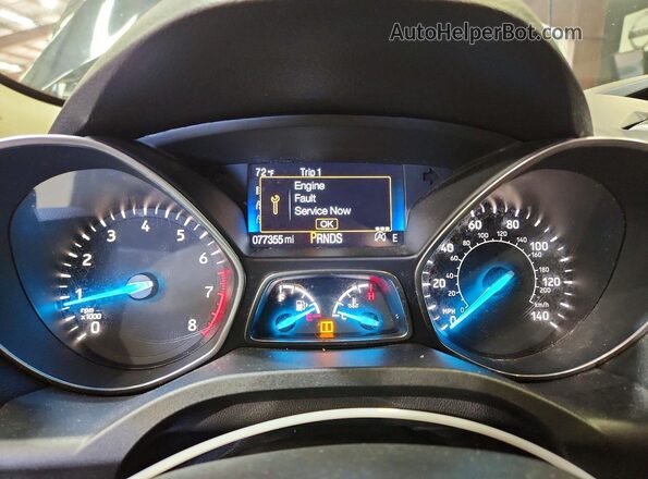 1FMCU0GD5HUD71682 2017 FORD ESCAPE Черный Вид щитка приборов