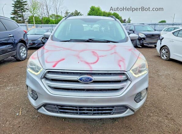 1FMCU0GD5HUE26535 2017 FORD ESCAPE Silver Դիմացի տեսք