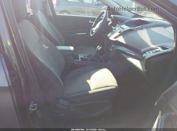 1FMCU0GD5JUB46054 2018 FORD ESCAPE Gray Вид салону спереду