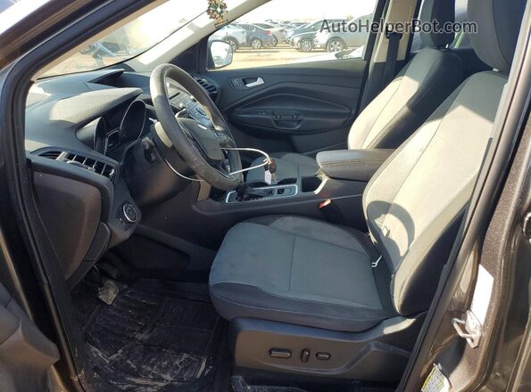 1FMCU0GD5JUC61625 2018 FORD ESCAPE Gray Front interior view
