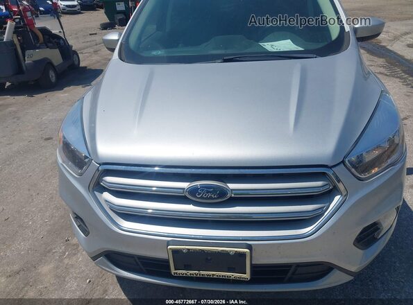 1FMCU0GD5JUD00343 2018 FORD ESCAPE Silver Դիմացի տեսք