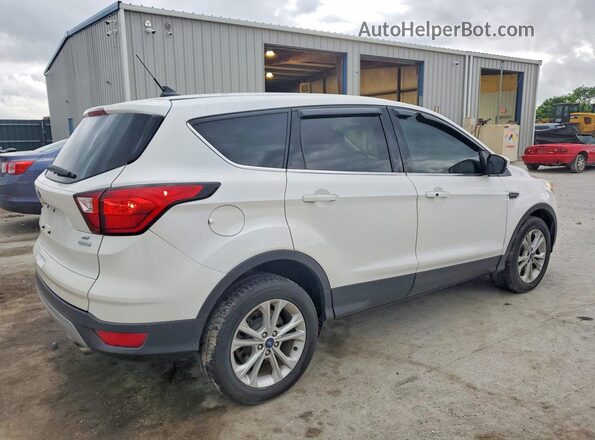 1FMCU0GD5KUB95210 2019 FORD ESCAPE Белый Задняя правая четверть
