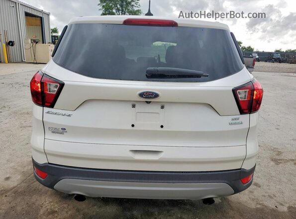 1FMCU0GD5KUB95210 2019 FORD ESCAPE Белый Вид сзади