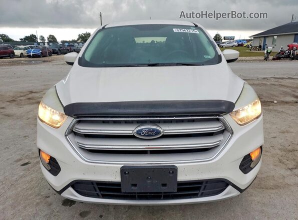 1FMCU0GD5KUB95210 2019 FORD ESCAPE Белый Вид спереди