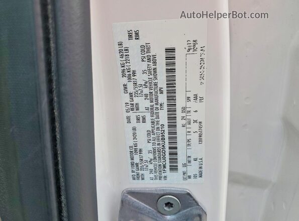 1FMCU0GD5KUB95210 2019 FORD ESCAPE Белый Вид наклейки с VIN-кодом