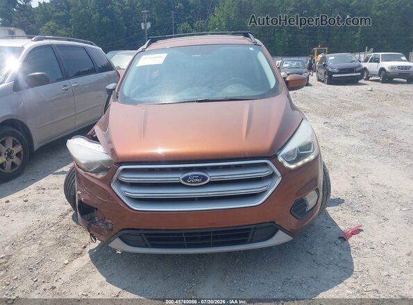 1FMCU0GD6HUB77677 2017 FORD ESCAPE Orange Вид щитка приладів