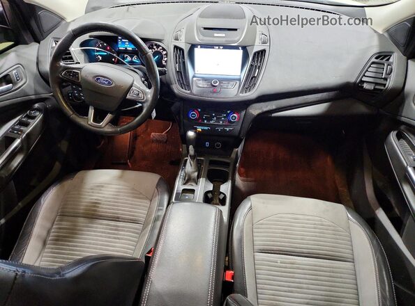 1FMCU0GD6HUD22281 2017 FORD ESCAPE White Widok deski rozdzielczej