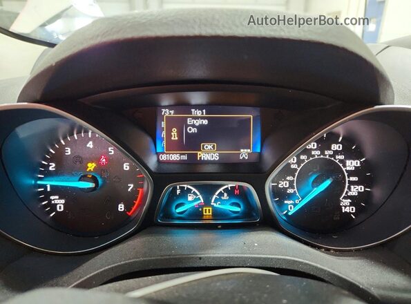 1FMCU0GD6HUD22281 2017 FORD ESCAPE White Widok zestawu wskaźników