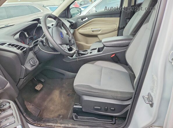 1FMCU0GD6HUE39276 2017 FORD ESCAPE White Vista interior delantera