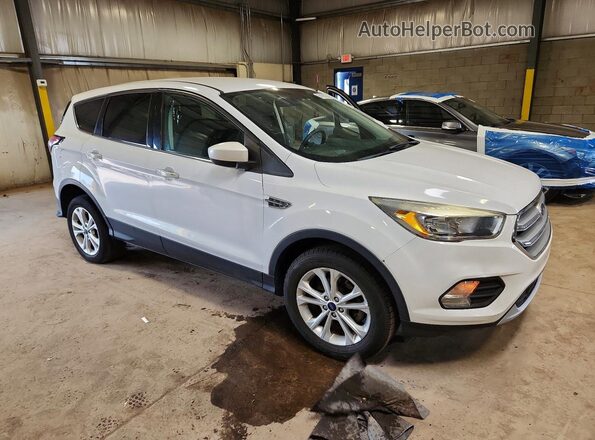 1FMCU0GD6HUE39276 2017 FORD ESCAPE White Delantero derecho