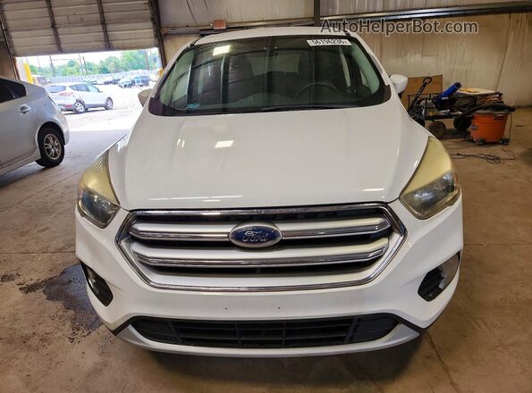 1FMCU0GD6HUE39276 2017 FORD ESCAPE White Vista frontal