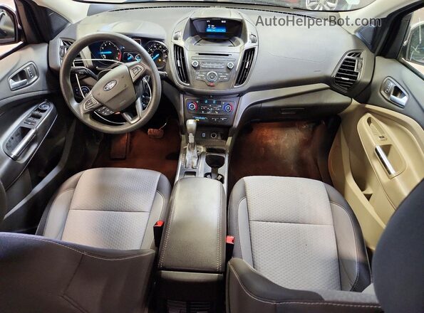 1FMCU0GD6HUE39276 2017 FORD ESCAPE White Vista del salpicadero