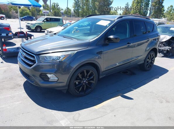 1FMCU0GD6HUE48429 2017 FORD ESCAPE Gray წინა მარცხენა ხედი სამი მეოთხედიდან