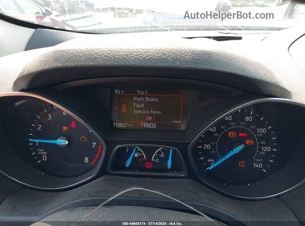 1FMCU0GD6HUE67546 2017 FORD ESCAPE Red Vista de los asientos traseros