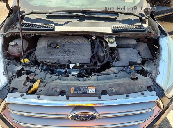 1FMCU0GD6HUF06460 2017 FORD ESCAPE Black ძრავის განყოფილების ხედი