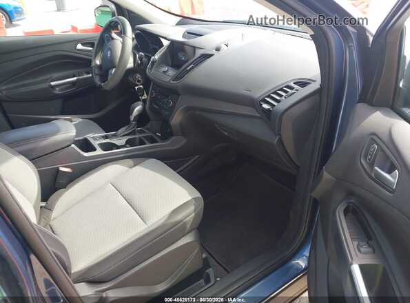 1FMCU0GD6JUC68261 2018 FORD ESCAPE Blue Front interior view