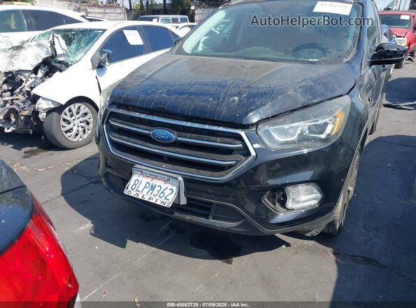 1FMCU0GD6JUD51222 2018 FORD ESCAPE Черный Вид задней части салона