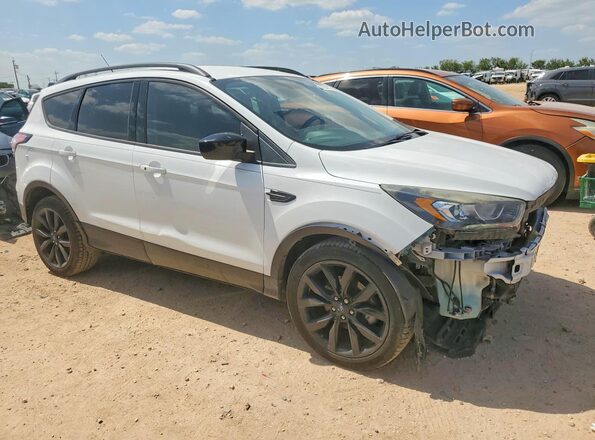 1FMCU0GD6KUA53674 2019 FORD ESCAPE White Front right