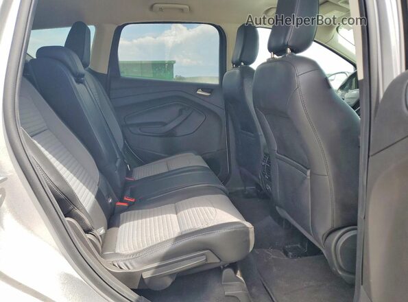 1FMCU0GD6KUB48851 2019 FORD ESCAPE Silver Rear interior view