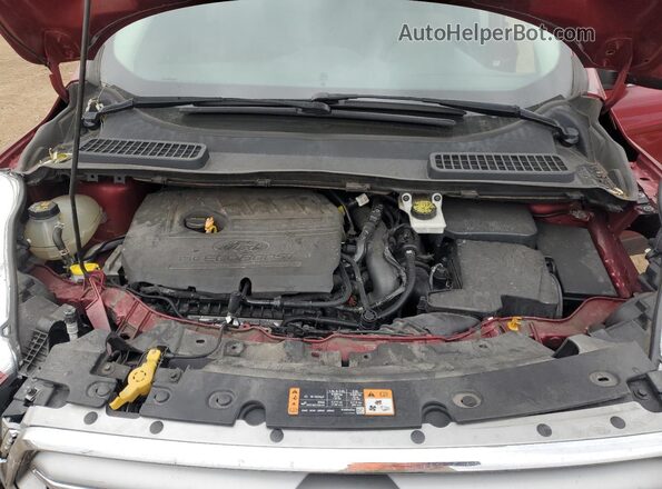 1FMCU0GD7HUA23026 2017 FORD ESCAPE Red Widok komory silnika