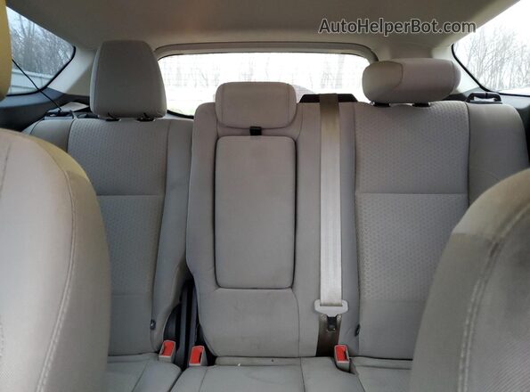 1FMCU0GD7HUA23026 2017 FORD ESCAPE Red Widok tylnych siedzeń