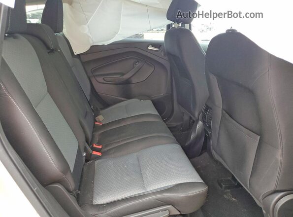 1FMCU0GD7HUA91696 2017 FORD ESCAPE Золотой Вид задней части салона