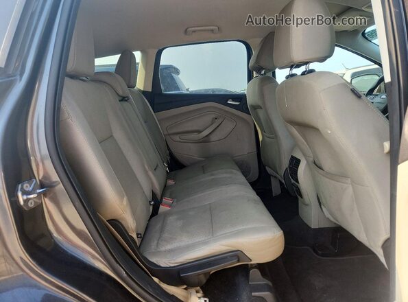 1FMCU0GD7HUC58672 2017 FORD ESCAPE Gray Rear interior view