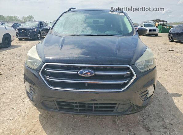 1FMCU0GD7HUC79148 2017 FORD ESCAPE Black Widok z przodu