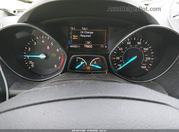 1FMCU0GD7HUD45455 2017 FORD ESCAPE White Вид задніх сидінь