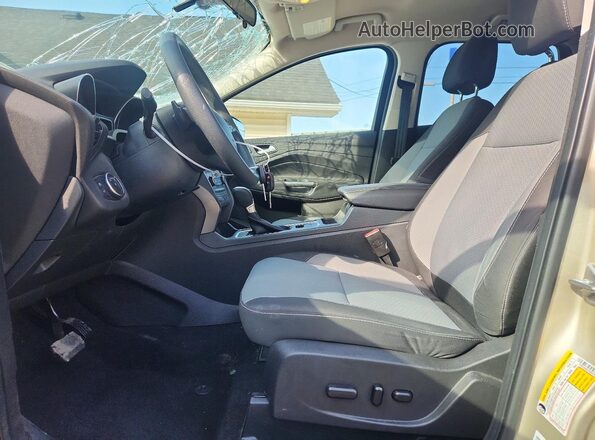 1FMCU0GD7HUE03936 2017 FORD ESCAPE Silver Вид салону спереду