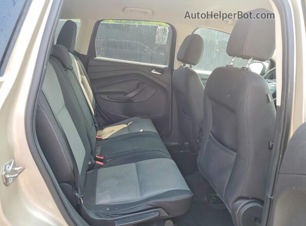 1FMCU0GD7HUE06674 2017 FORD ESCAPE Gold უკანა სავარძლების ხედი