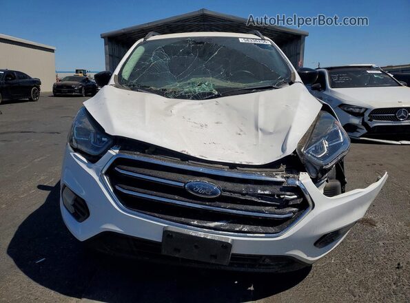 1FMCU0GD7HUE55163 2017 FORD ESCAPE White Front view