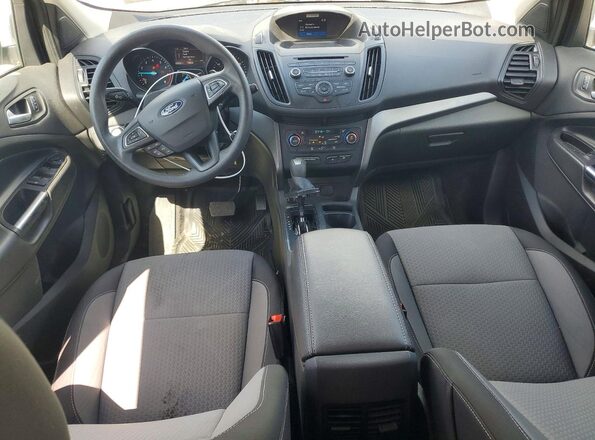 1FMCU0GD7HUE85280 2017 FORD ESCAPE Белый Вид панели приборов