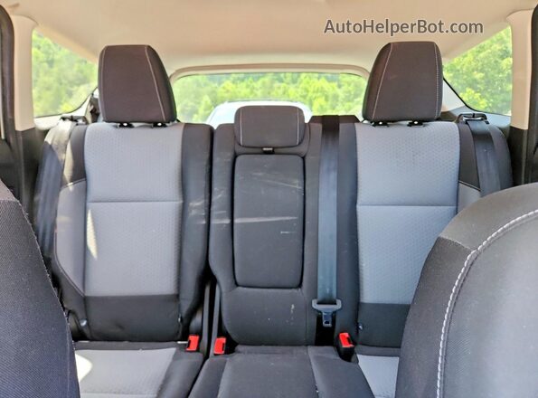 1FMCU0GD7HUE85280 2017 FORD ESCAPE Белый Вид задних сидений