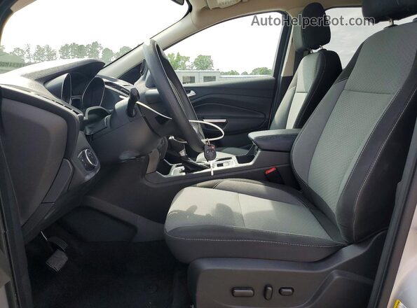 1FMCU0GD7HUF01641 2017 FORD ESCAPE Silver Вид салону спереду