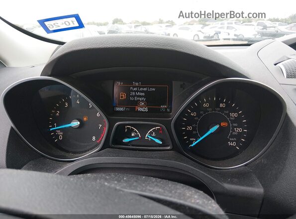 1FMCU0GD7HUF07360 2017 FORD ESCAPE Red Widok tylnych siedzeń