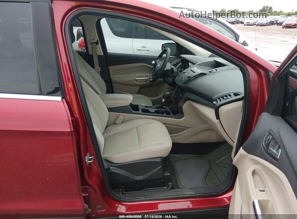1FMCU0GD7HUF07360 2017 FORD ESCAPE Red Widok wnętrza z przodu