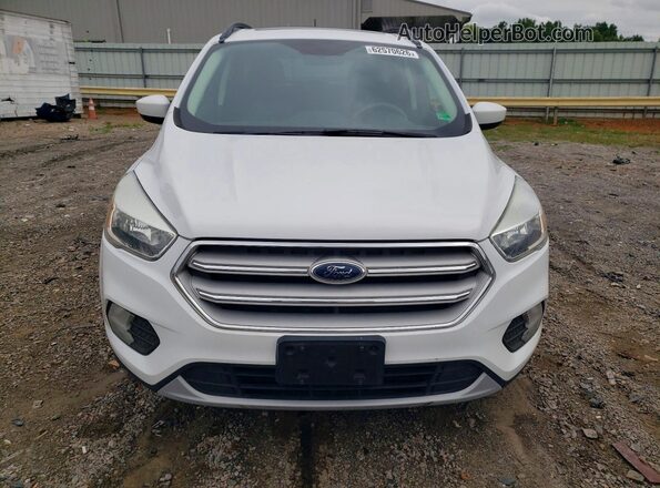 1FMCU0GD7JUA18818 2018 FORD ESCAPE White Front view