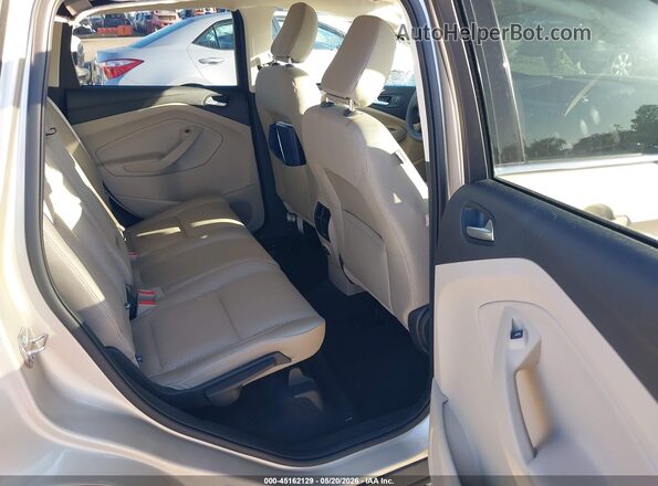 1FMCU0GD7JUA79733 2018 FORD ESCAPE Beige VIN կոդի պիտակի տեսք