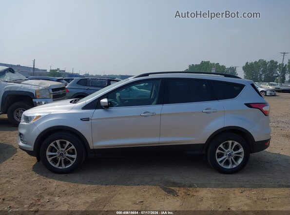1FMCU0GD7JUC10854 2018 FORD ESCAPE Серебряный Панорамный вид салона 360°