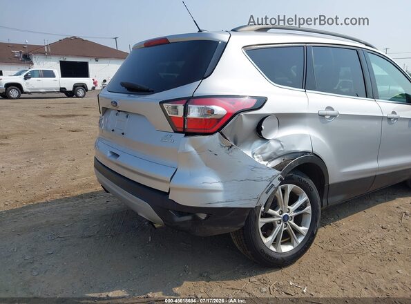 1FMCU0GD7JUC10854 2018 FORD ESCAPE Серебряный 