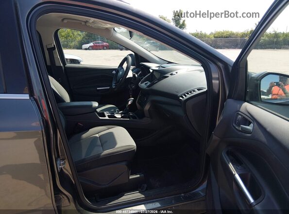 1FMCU0GD7JUC48228 2018 FORD ESCAPE Beige Widok wnętrza z przodu