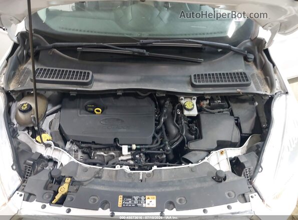 1FMCU0GD7JUD22960 2018 FORD ESCAPE White Rear view