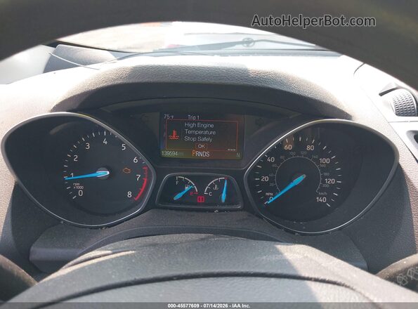 1FMCU0GD8HUA02606 2017 FORD ESCAPE Blue Vista de los asientos traseros