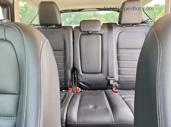 1FMCU0GD8HUA87706 2017 FORD ESCAPE Silver Вид задніх сидінь