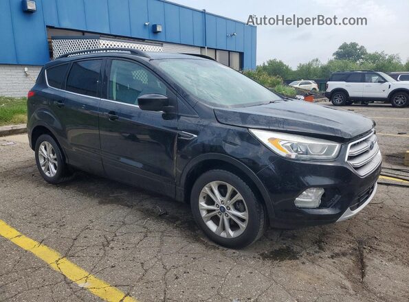 1FMCU0GD8HUB20543 2017 FORD ESCAPE Black Front right
