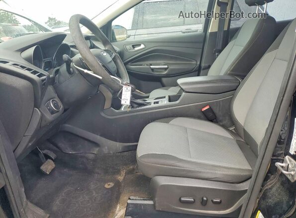 1FMCU0GD8HUB20543 2017 FORD ESCAPE Black Front interior view